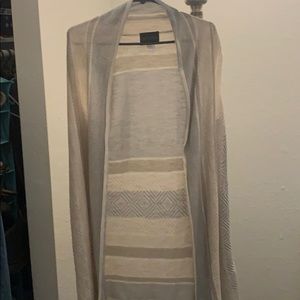 Sleeveless long sweater